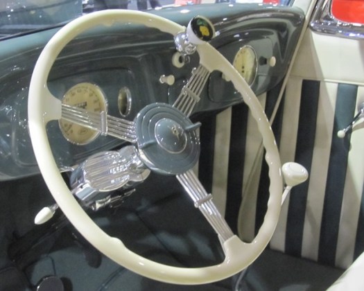 Ford 1936 with matching Gear Shift Knob